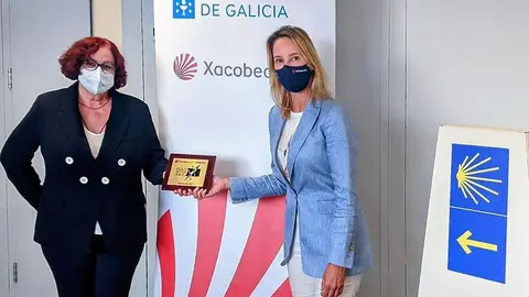Zulema Prado presidenta CM Vigo y Marta Fernández-Tapias, delegada Xunta en Vigo.