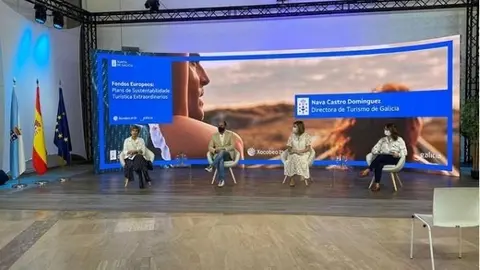 A directora de Turismo de Galicia, Nava Castro, mantivo hoxe unha reunión informativa cos representantes de distintas asociacións e organizacións locais e supramunicipais.