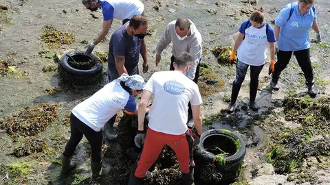 Ata a data, grazas a Plancton retiráronse máis de 6 toneladas de residuos tanto en areais como en fondos mariños.