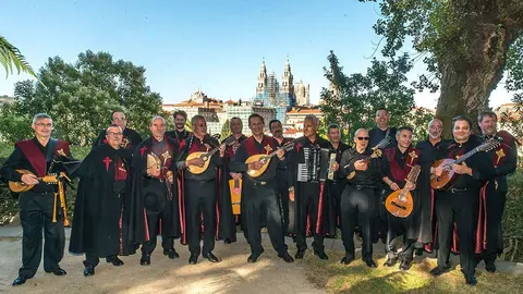 Os “III Encontros Troyanos en Compostela” reunirán esta fin de semana en Santiago a tunas veteranas vencelladas a universidades dos Camiños.