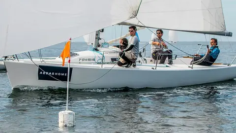El Okofen de Javier de la Gándara cruzando la línea de llegada. ©ROSANA CALVO.