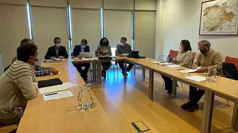 A directora xeral de Patrimonio Natural mantivo unha reunión en León cos seus homólogos para abordar a xestión da especie.