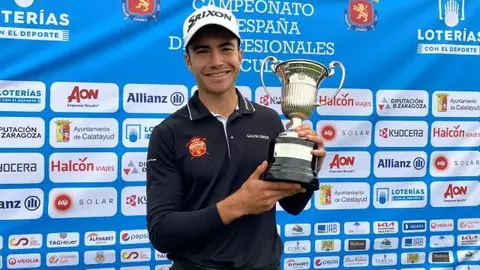 Cantero, el golfista asturiano, obtiene su primer triunfo profesional individual tras superar en un intensísimo playoff de desempate al vasco Javier Sainz.