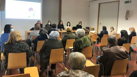 A vereadora da Educação, Daniela Fernandes, deu as boas vindas aos presentes, agradeceu a disponibilidade dos professores e desejou a todos um bom ano letivo.