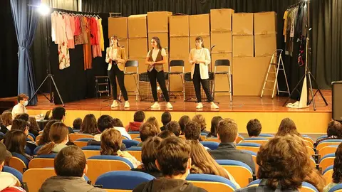 Os alunos do Ensino Secund&aacute;rio do Agrupamento de Escolas de Ponte da Barca e para os alunos do Ensino Profissional da Epralima.