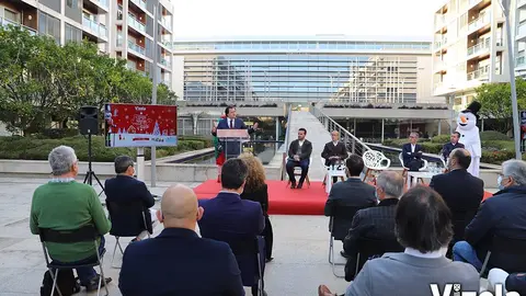 O evento foi apresentado esta tarde pelo Presidente da Câmara Municipal, Victor Hugo salgado, e contou também com a presença do Presidente da Assembleia Municipal, Fernando Carvalho, e dos principais parceiros, o Presidente da RAHBVV, José Pires, o representante do condomínio do Fórum Vizela, Nuno Magalhães, e o Presidente ACIV, Mário José Oliveira.