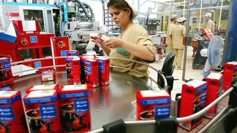 Línea de envasado de alimentos.