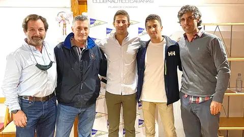 La junta directiva fundacional del Club está compuesta por regatistas.