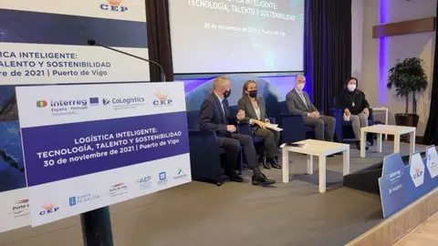 La conselleira de Infraestructuras y Movilidad, Ethel Vázquez, participó en la inauguración del foro Logística inteligente: tecnología, talento y sostenibilidad.