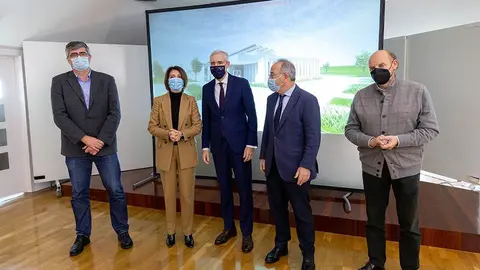 El vicepresidente económico y conselleiro de Economía, Empresa e Innovación, Francisco Conde, y la conselleira de Medio Ambiente, Territorio y Vivienda, Ángeles Vázquez, participaron hoy en la mesa del Acuerdo de A Sionlla.