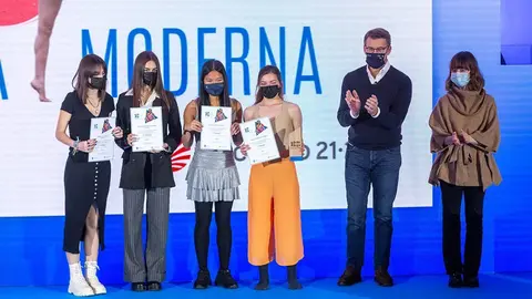 El presidente de la Xunta participó esta mañana en la entrega de los premios Xuventude Crea 2021.