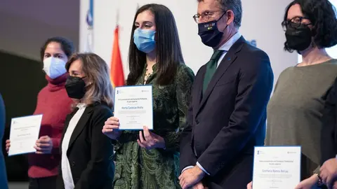 El titular del Gobierno gallego participó hoy en la entrega de los Premios Extraordinarios 2019 y 2020 de la Consellería de Cultura, Educación y Universidad.