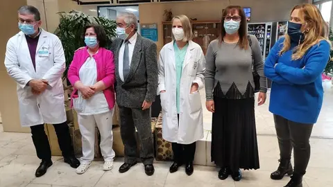 A Associação Comercial decidiu apoiar os Serviços de Pediatria do Hospital, por considerar que levar alegria a uma criança doente é a maior das bênçãos e depois de contactar algumas instituições de solidariedade social.