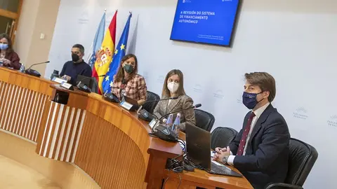 El conselleiro de Hacienda y Administraciones Públicas, Miguel Corgos, comparece en la comisión especial no permanente de estudio para abordar la propuesta de la Comunidad Autónoma de Galicia de cara a la reforma del sistema de financiación.
