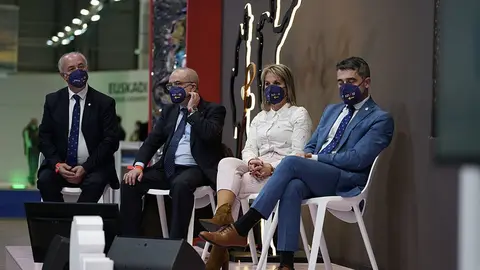 El vicepresidente de la Xunta, Alfonso Rueda, participó esta tarde junto con la directora de Turismo de Galicia, Nava Castro, y el delegado territorial de la Xunta en Pontevedra, Luis López, en la presentación de Mar de Santiago Experience.