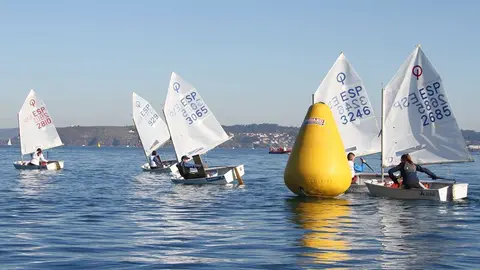 Ines Ameneiro (Vigo,2810), Paco Riveros (Vigo,929), Andres Gago (Coruña,3065), Bruno Iglesias (Riveiro,3246), Natalia Domínguez (Sanxenxo,2685). PEDRO SEOANE. 