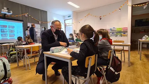 Autarca Rui Teixeira sublinha o papel fundamental da Câmara Municipal na criação das melhores condições
para “as crianças, que são o futuro do nosso concelho, crescerem com conhecimento”.
