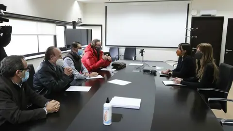  conselleira de Emprego e Igualdade, María Jesús Lorenzana, mantivo hoxe en Santiago de Compostela unha xuntanza coa Confederación Empresarial de Hostalería e Turismo de Galicia na que abordaron este novo marco de colaboración.

