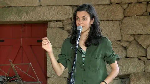 A poeta Rosalía Fernández Rial.