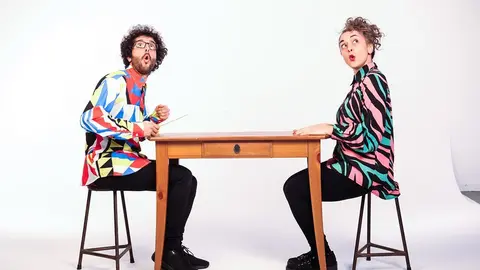 El 12 de febrero, el dúo catalán Ual·la! propone un espectáculo que mezcla música y humor inteligente a través de un género que definen como ‘tablemusic'.