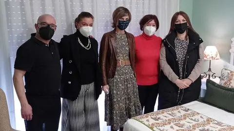 A directora de Turismo de Galicia visitou hoxe un dos establecementos que se beneficiaron da convocatoria do ano pasado dunha liña de axudas que ten como obxectivo reforzar a imaxe de Galicia como destino seguro e de calidade cunha oferta competitiva.