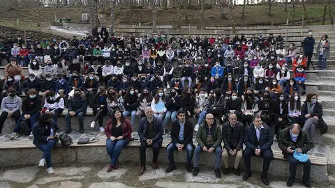 Román Rodríguez participa en la celebración del Día Mundial de la Poesía en la Insua dos Poetas.
