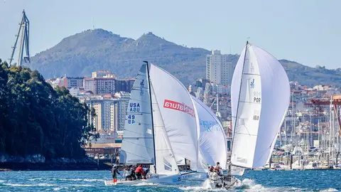 Los tres primeros en la general, Marnatura1, LaGuardiaMoreira y SailCascais al pie de la Guía. MARÍA MUÍÑA.