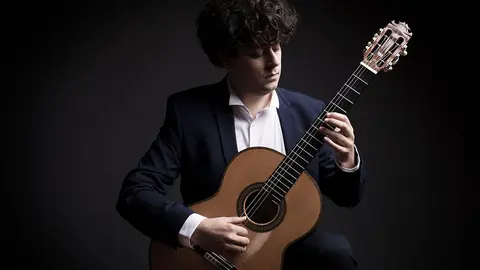 El guitarrista clásico tudense Samuel Diz.
