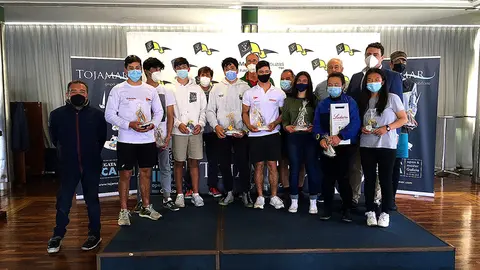 Foto familia premiados (medios)