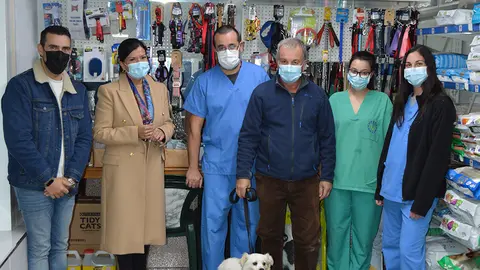 Imaxe da primeira campaña de prevención do abandoo e perda de mascotas mediante implantación do microchip. ARQUIVO.