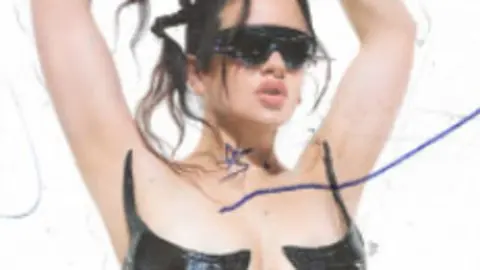 La artista catalana Rosalía es en la actualidad una de las cantantes españolas más premiadas y reconocidas del mundo y su nuevo disco 'Motomami' .