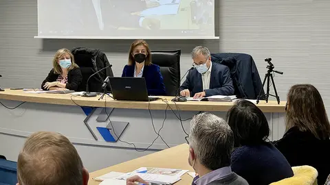La conselleira de Medio Ambiente, Territorio y Vivienda presidió la reunión del Observatorio de la Vivienda de Galicia.