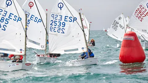 Imagen del Trofeo Vithas en su primera edición. ÁNGEL TOURÓN.