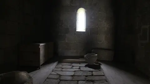 Interior de la Iglesia de san Salvador próxima al Castelo de Ansiães.
