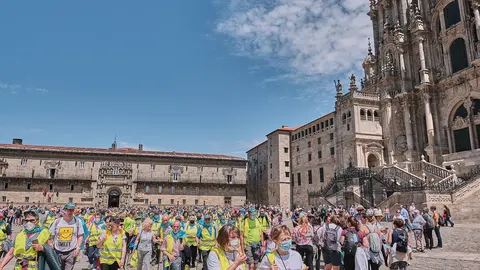 Un grupo de 250 peregrinos de la provincia de Lugo completan su camino a Santiago de Compostela. ARCHIVO.