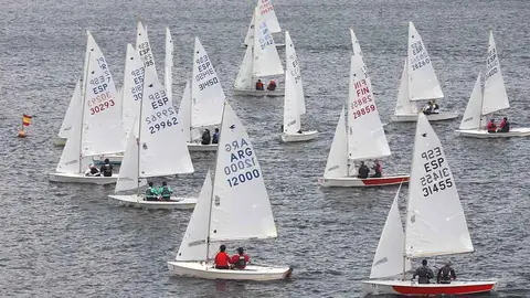 Imagenes de competiciones de snipe en el Pantano de San Juan. PEDRO SEOANE.