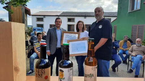 El director de la Agencia Gallega de la Calidad Alimentaria participó en el acto de presentación, en Lalín.