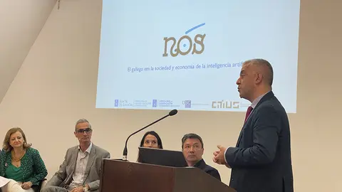 Valentín García participa na xornada ‘Transición dixital multilingüe na economía da lingua’ sobre o uso das linguas nos eidos dixitais que se celebra en Donosti.