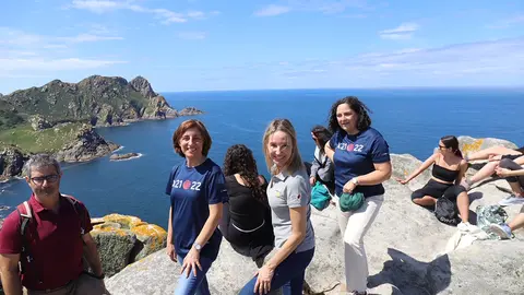 A conselleira de Medio Ambiente, Territorio e Vivenda visitou esta mañá o arquipélago das Cíes co gallo do Día mundial do medio ambiente.