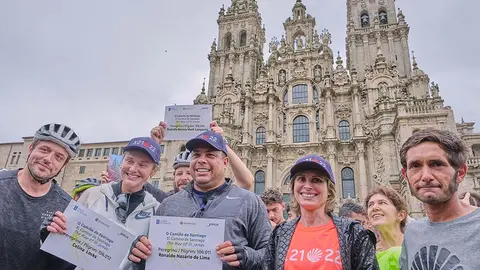 El ex-jugador brasileño recorrió el Camino de Invierno junto a su mujer y un grupo de apoyo.
