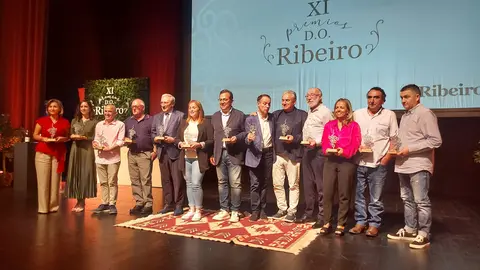 Durante la gala se dieron a conocer los vinos premiados en la cata
oficial, Torre de Olivar Expresión 2021, Eduardo Peña 2021, O Cotarelo
2020 y Libro 2020.
