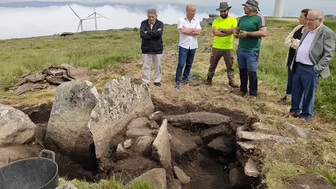 O patrón construtivo indica que se trata dunha fortificación pero será a técnica da luminiscencia a que date a antiguidade dos restos no laboratorio.