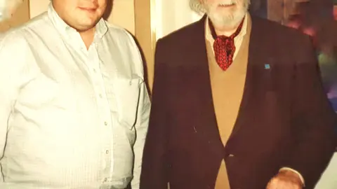 Alberto Barciela con Laxeiro. FOTOGRAFÍA GENTILEZA DE A. BARCIELA.