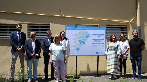 O conselleiro de Cultura, Educación, FP e Universidades, informou hoxe do proxecto xunto ao alcalde e o director xeral de Planificación Enerxética e Recursos Naturais.