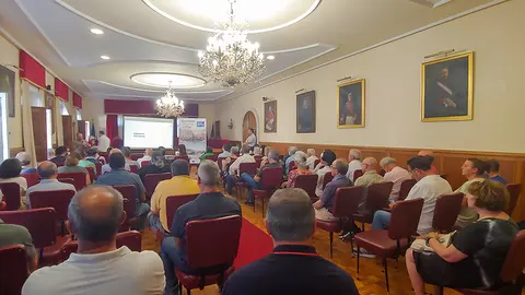 Reunión da presentación diagnose Axenda Urbana.