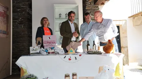 O vicepresidente segundo da Xunta, Diego Calvo, e a directora de Turismo de Galicia, Nava Castro, participaron hoxe na presentación do stand ‘...E para comer, Lugo’ .