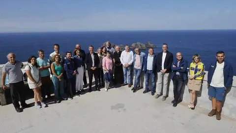 La conselleira de Medio Ambiente, Territorio y Vivienda y la directora de la Axencia de Turismo de Galicia asistieron hoy a un acto institucional en Cariño organizado por los promotores.