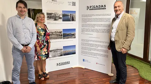 El alcade de Soutomaior, Agustín Reguera, y la concejala de cultura, Cristina González,