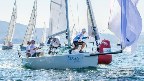 El Alboroto de Juan Carlos Ameneiro en el Campeonato de España de J80. © ROSANA CALVO.