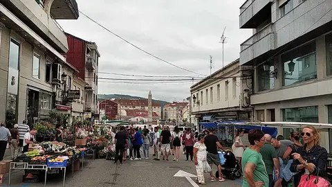 O mercado ambulante volve á Praza de Bugallal